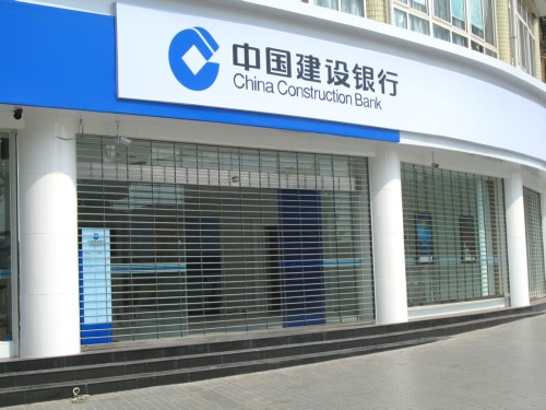 石家庄不锈钢卷帘门生产与铝型材应用全解析